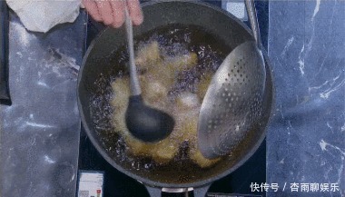 大虾|煮虾时,到底用热水还是冷水以前没注意,难怪虾肉不鲜还腥味重