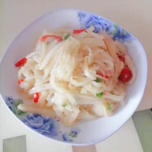 素炒萝卜丝，用简单食材做出好吃的美味