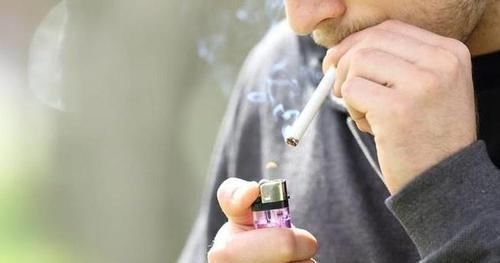 早知|晚上睡觉若出现4大异常,血脂或已“黏稠如粥”,早知早预防