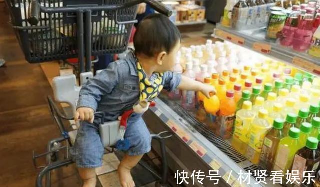 超市|孩子先喝饮料后付款，商家却要求10倍赔偿，妈妈的回答引众人称赞