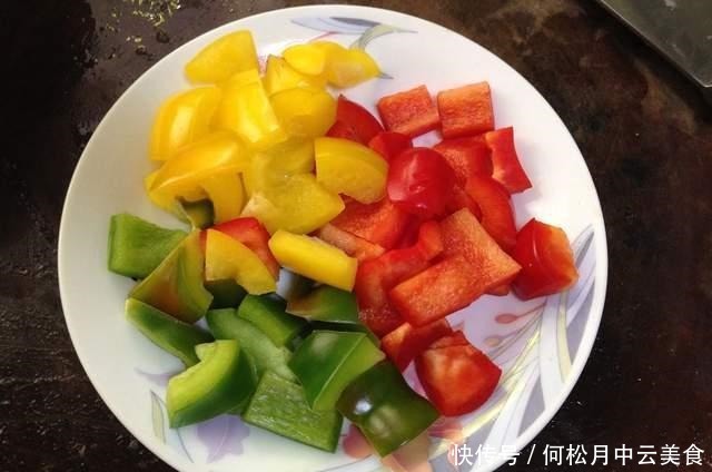  龙利鱼|用快炒的方法做鱼吃，这道“爆炒鱼丁”别有风味