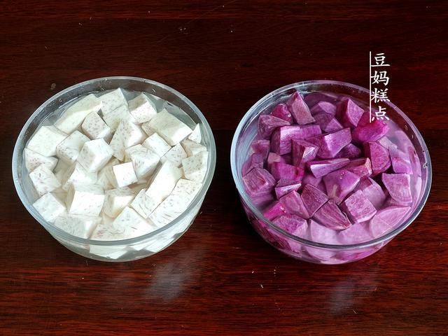 煮2分钟即成，这夏日甜汤，口感清甜，常喝通肠去燥不长细纹