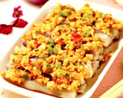 萝卜、茄子、白菜如何与食材合理搭配？做出菜肴养生味道鲜美，素食爱好者喜爱斋菜。