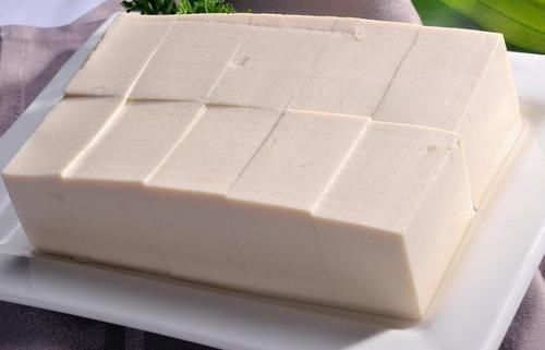 白开水|四种食物可能“自带”黄体酮,女性常吃,或许会让身体年轻一些