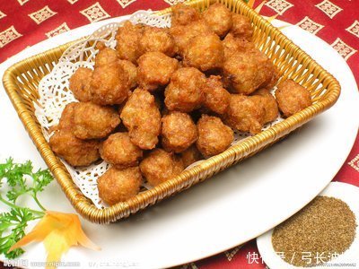 有一种美食叫做炸丸子