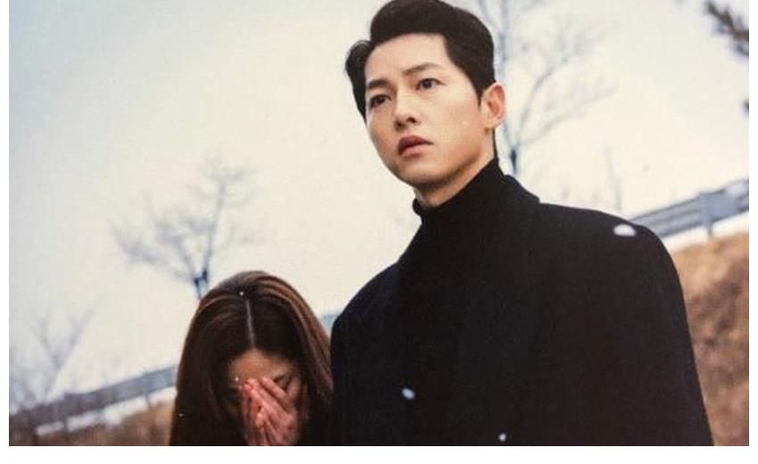 请来孙艺珍、宋仲基、赵寅成，JTBC能否重夺年度收视冠军？