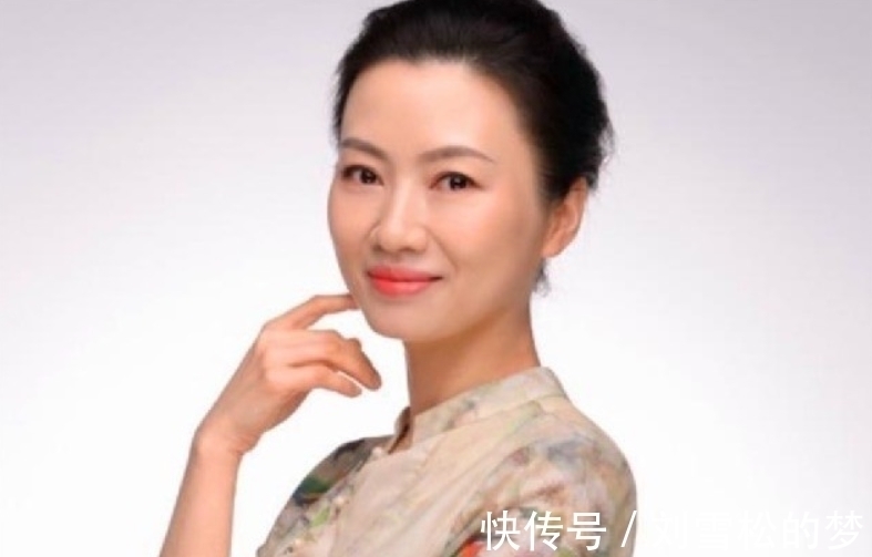 李清照!中南大学美女教授杨雨,我和李清照一样:“好酒、好赌还好色”