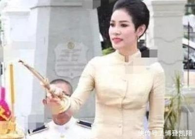 新贵妃&泰国贵妃诗妮娜照片发布后,让网站瘫痪,21张美照尽显传奇人生
