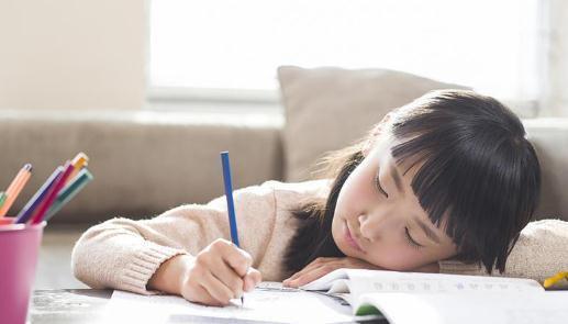 自觉|调皮王变成自主管理达人,学霸爸爸:做好4点调皮孩子也能变自觉