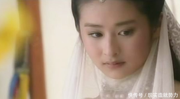 乾隆|她是金庸笔下的香香公主,为爱自尽,历史上的她却很幸福!