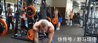 训练|那些“总是被忽视”的背部动作,实际上是你变强的秘技!