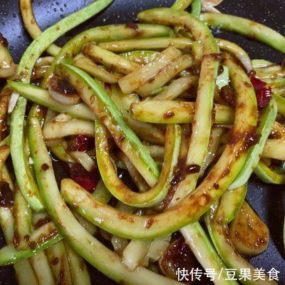水淀粉|酱爆西葫芦就要这样做，10分钟学会，赶快收藏吧