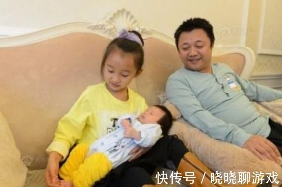 弟弟妹妹|“我就是偏心妈妈”,二胎妈妈无奈哭诉,生二胎后公平是最大谎言