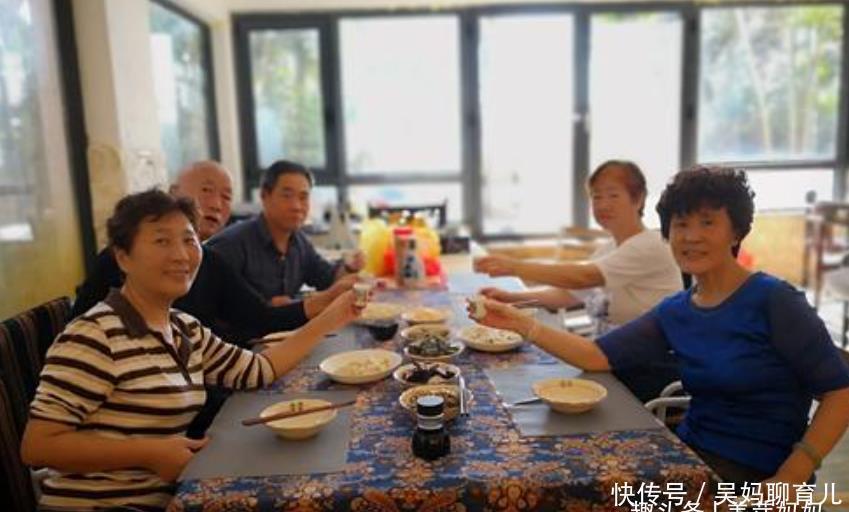 养老|“新型养老”方式火了,不去养老院也不麻烦儿女,建议全国推广