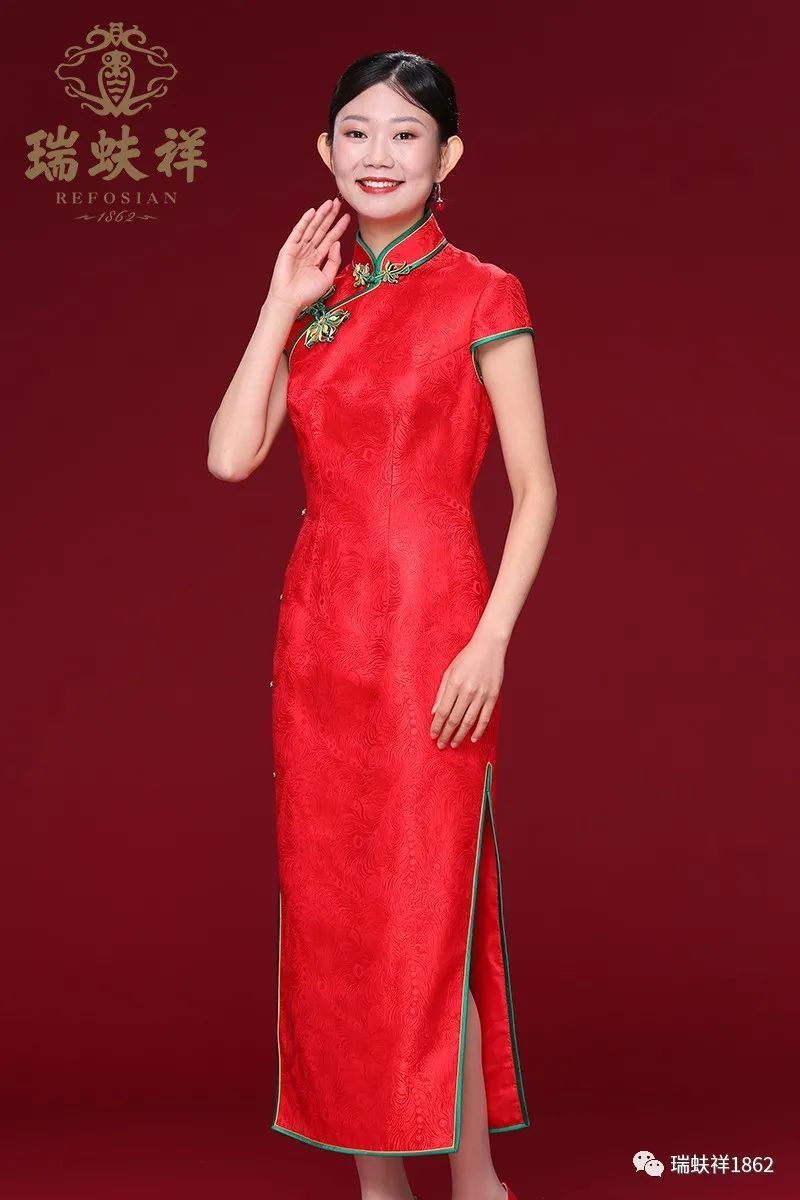 高级定制中式婚服,让您成为全场最美的新娘!