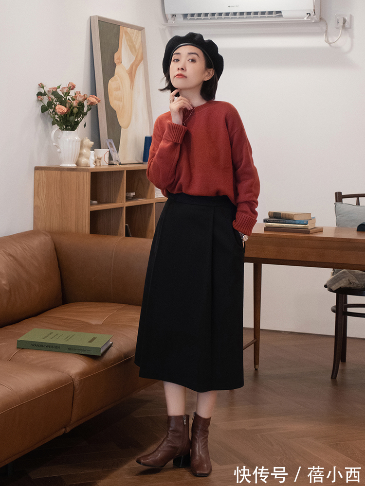 穿搭|建议多穿“针织衫”,选择这4种颜色,搭配半身裙、牛仔裤很时髦