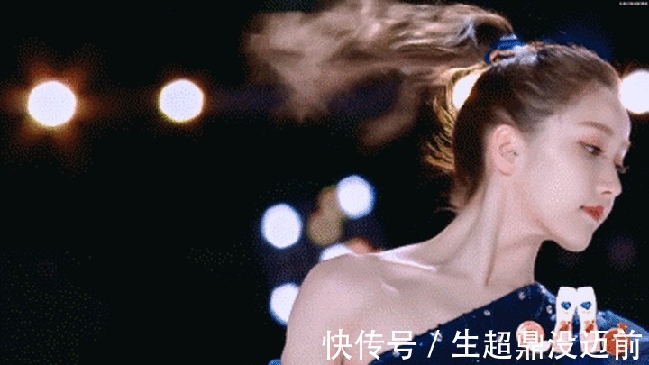 宋祖儿|《跑男》新晋卑微女嘉宾，被喊错名字也不吭声，一直角落里赔笑