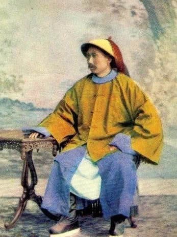 小兵|甲午海战拒绝日本劝降的丁汝昌，是怎么从投降小兵做到海军统帅的