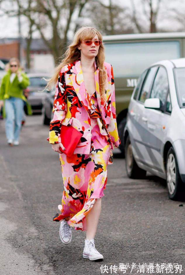 廉价 真正见过世面的女人,很少穿这3种“鞋子”,俗气显胖还廉价