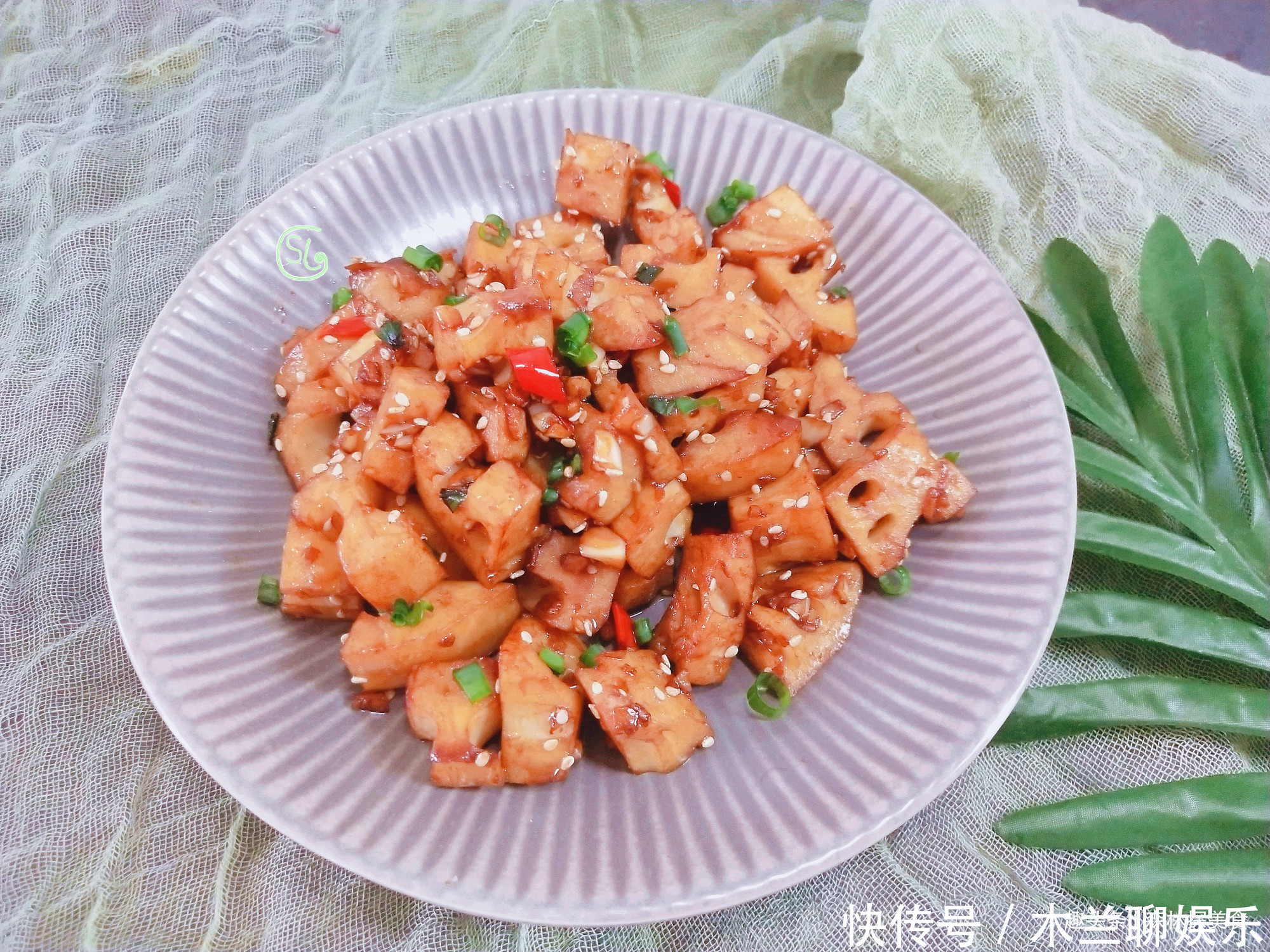 分钟|莲藕的做法,简单下饭,10分钟就搞定,吃着比肉还香