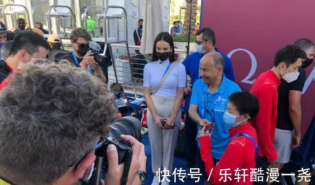 观众|太过分了！全红婵上台领奖，有观众让她摘掉口罩，红姐2个字回应