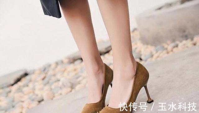 尖头 优雅经典的高跟鞋轻松驾驭,尽显女性优雅的现代气质