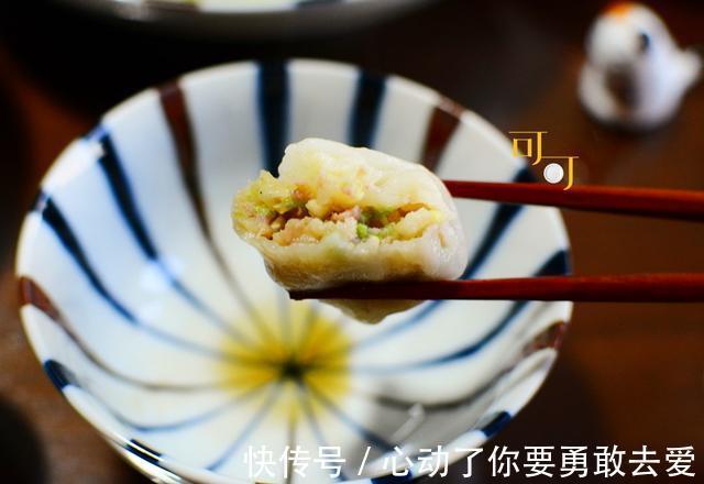 天气凉快起来，包点三鲜饺子当早餐，比每天啃面包舒服得多