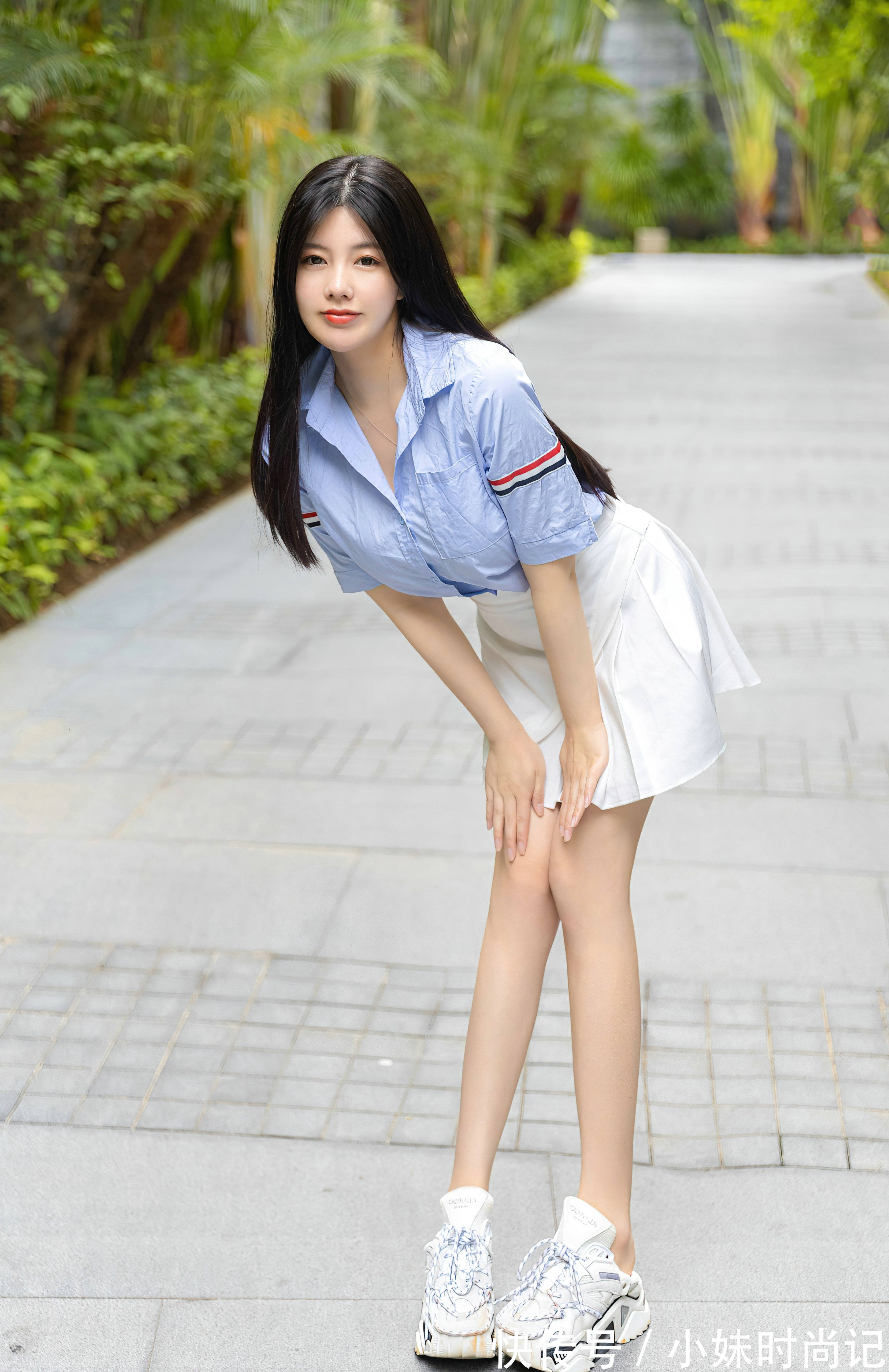 淡蓝色|淡蓝色的短袖衬衫,非常干净治愈的颜色,非常的清新自然