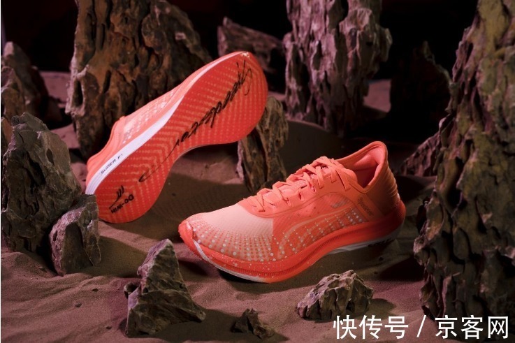 神行者 国产跑鞋推荐,让你更快更轻松地跑完马拉松