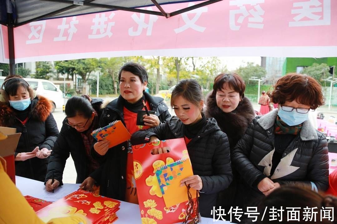 健康中国|中医诊疗进社区 让居民在家门口体验传统中医药文化魅力