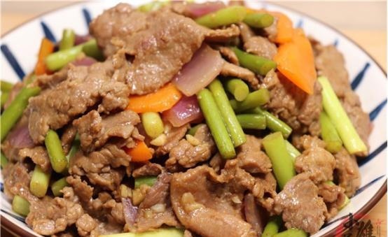 牛肉不管怎么做，千万不放盐和料酒腌，教你一招，牛肉嫩滑不柴