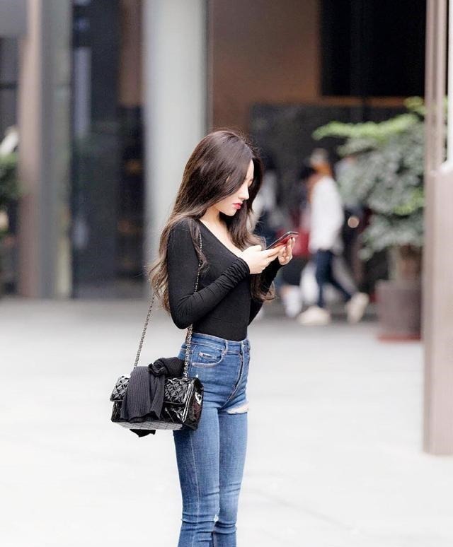 身形 美丽的瑜伽裤时尚动人,提升气质和身形美,气场全开