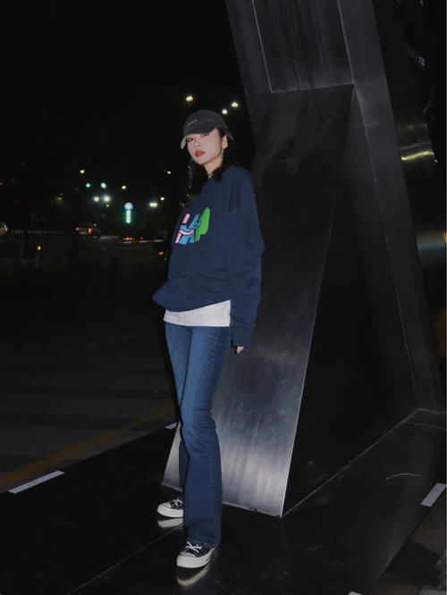 建议小个子女生，今年的卫衣“买短不买长”，遮肉显高还不拖沓