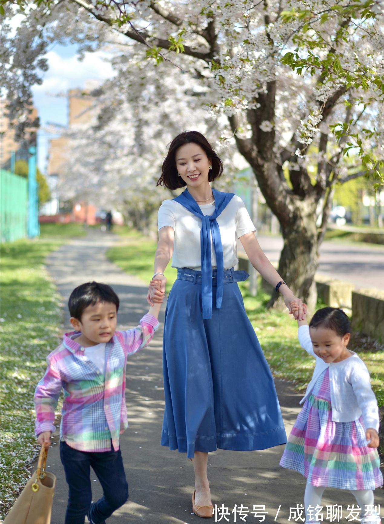 t恤|时髦又百变！十组适合中年女人的优雅穿搭，减龄大气又有女人味