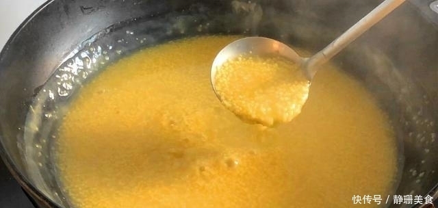 水下锅煮|熬小米粥时,有人加碱,有人加油,都不对,教你正确做法,太香了
