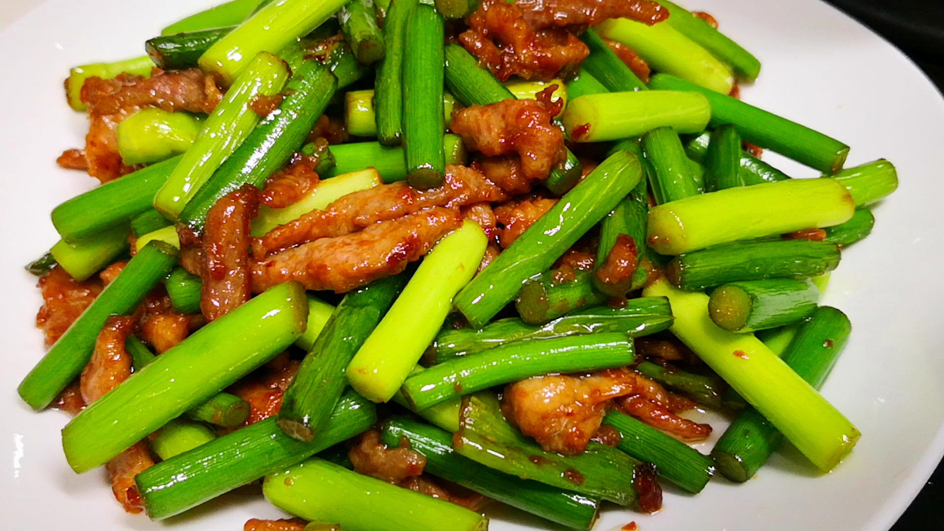 不管做什么炒肉,都别直接下锅炒,教你正确做法,肉香不腥也不柴