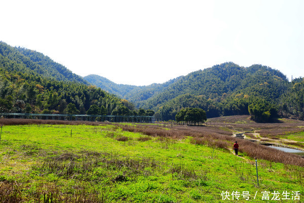 梅岭狮子峰，南昌第一山，怪石奇洞不输黄山，悬崖秋千、滑翔伞、玻璃漂流个个刺激