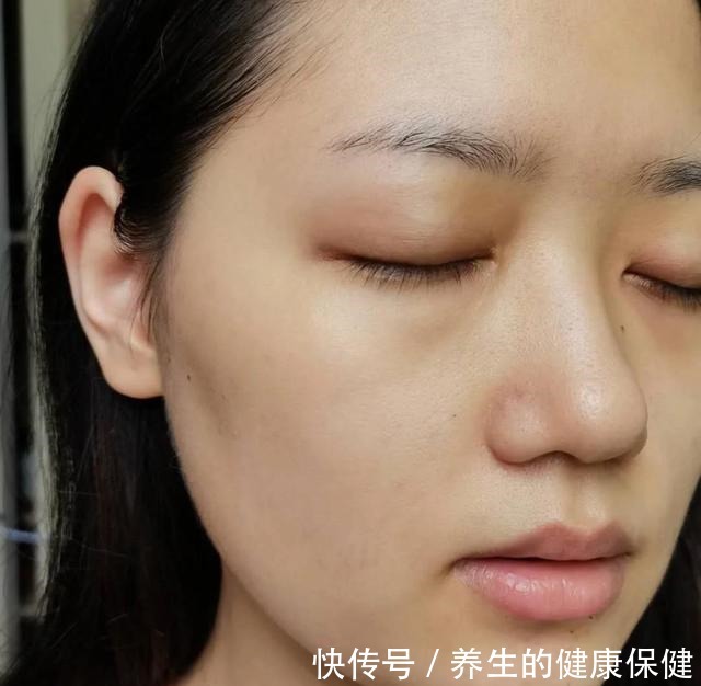 刺激性 早C晚A的嫩肤效果,你不会还不知道吧!在护肤圈地位很高!