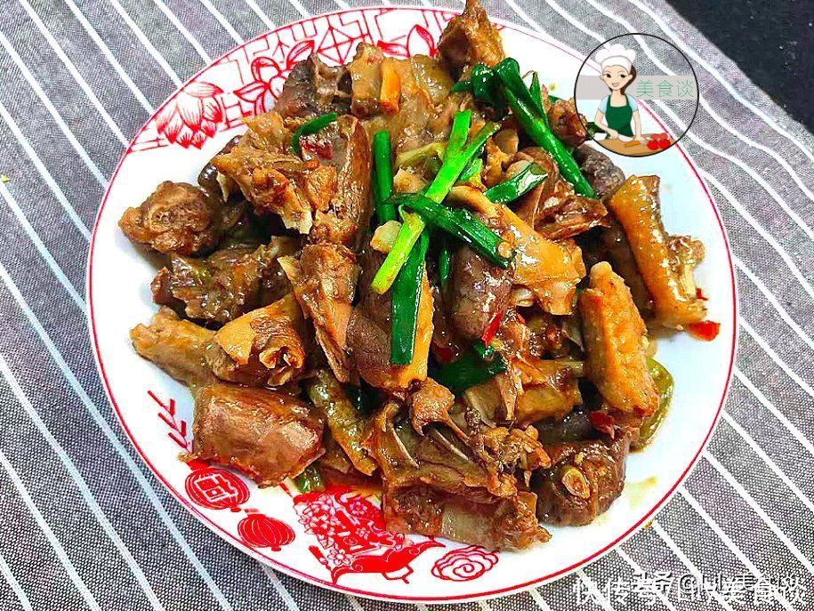 鸭肉|明日中元节，这肉记得给家人吃，营养高寓意好，中元节吃它特营养