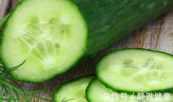 营养物质|黄瓜千万不要和这4种食物一起吃,后果很严重,赶紧告诉家里人