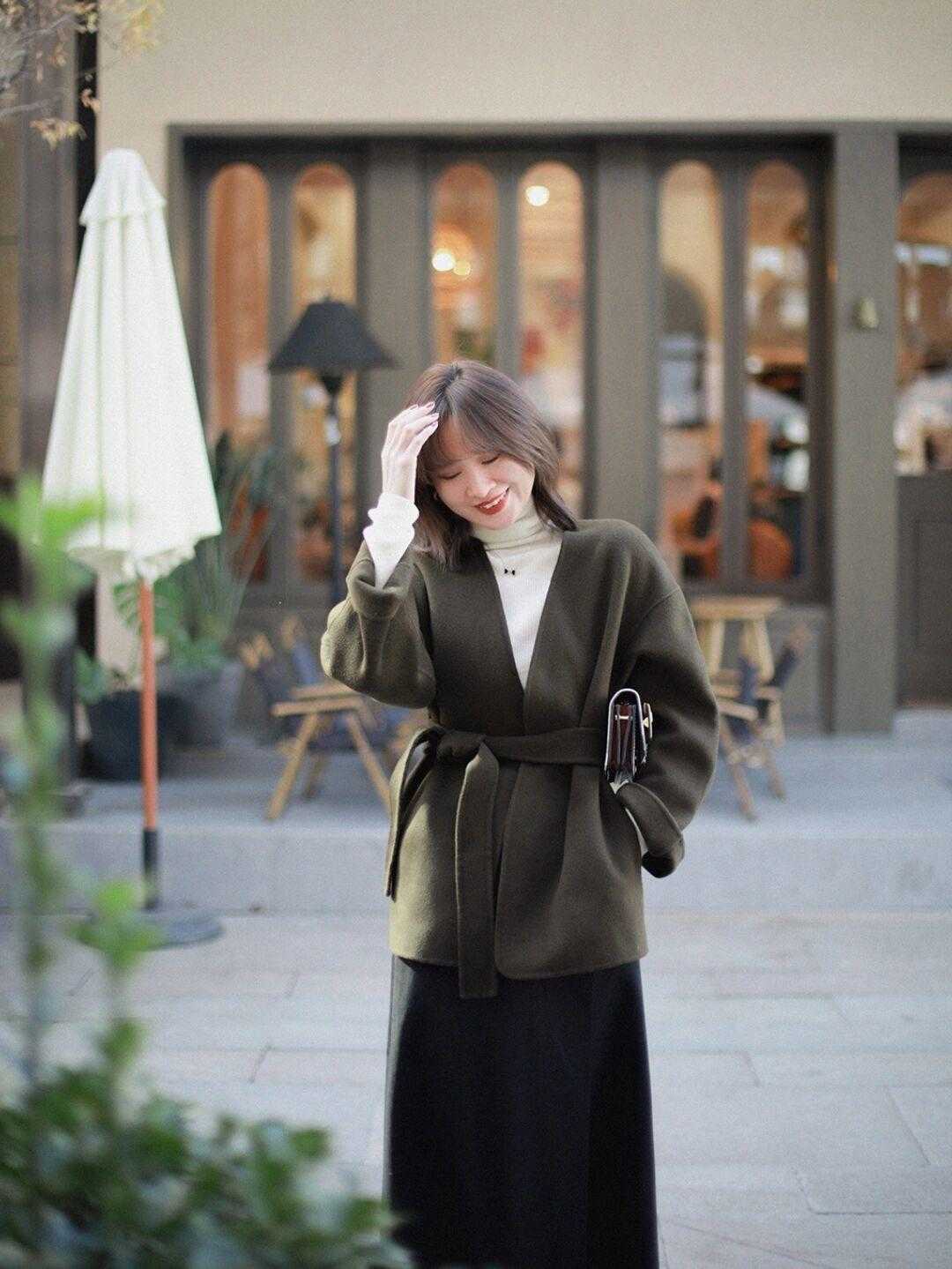 外套 精致女人选外套,必入这“三款”,简约优雅又有气质,谁穿谁美