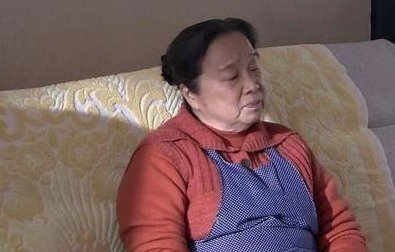 7岁孩子自述奶奶、姑姑训妈妈，爸爸打妈妈，妈妈走了，我很惨