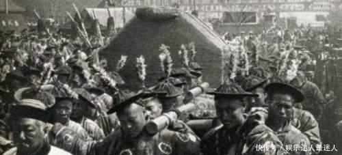 报纸|外国报纸曝光慈禧出殡时场景，震撼又恐怖，外国人都感叹世间罕见