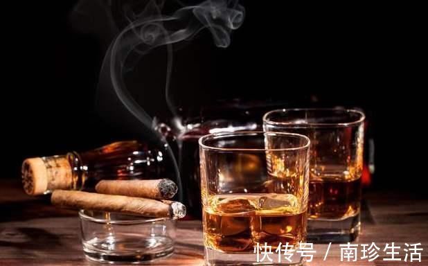 膀胱|这种坐姿,可帮助预防前列腺增生,男人40后,不妨了解下!
