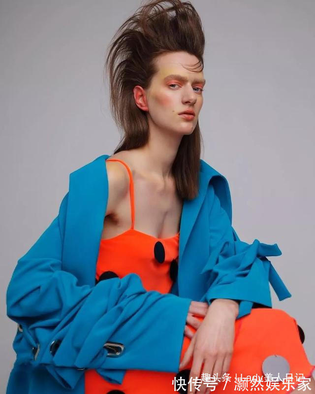 中性色+ 为什么你总穿不对学会“中性色配色”干货,最实用高级的色彩搭