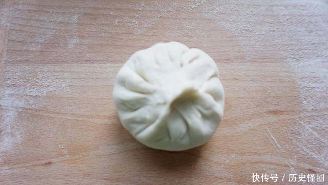 家常菜|家常菜:韭菜鸡蛋馅饼每一口都有鲜嫩劲儿