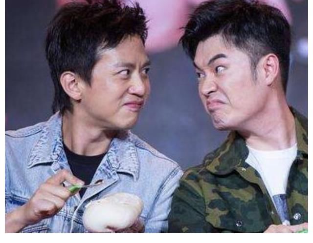 鄭愷|跑男第9季的悲哀：有野心的另尋去路，沒(méi)資源的成為了元老