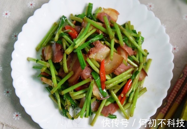 天然“燃脂高手”找到了,清淡解油腻,燃烧脂肪,肚子越吃越瘦