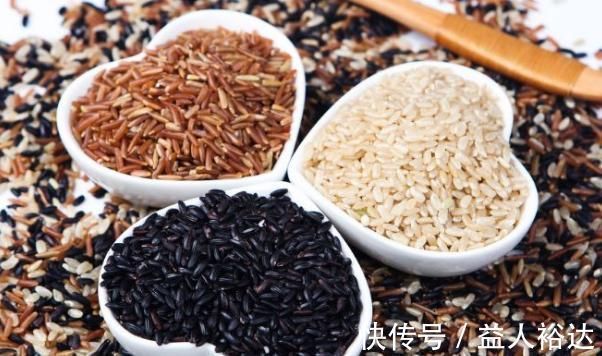 折寿|多喝水、多走路,你以为是养生专家其实是在“折寿”