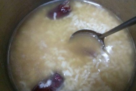 积食|孩子积食爱“趴睡”儿科医生这4个原因没跑,家长别不在乎